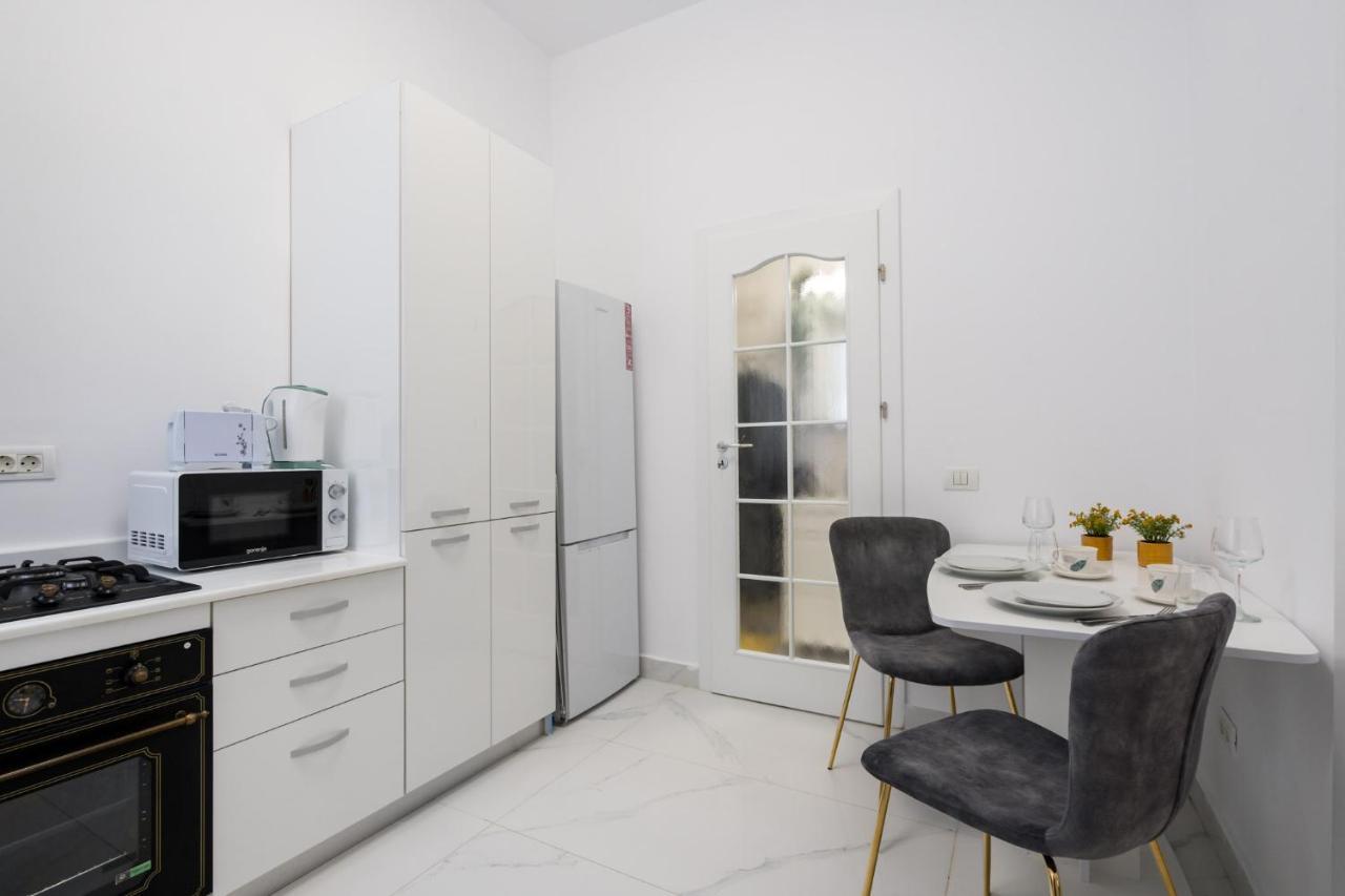 Sunset-Apartment Бухарест Екстер'єр фото
